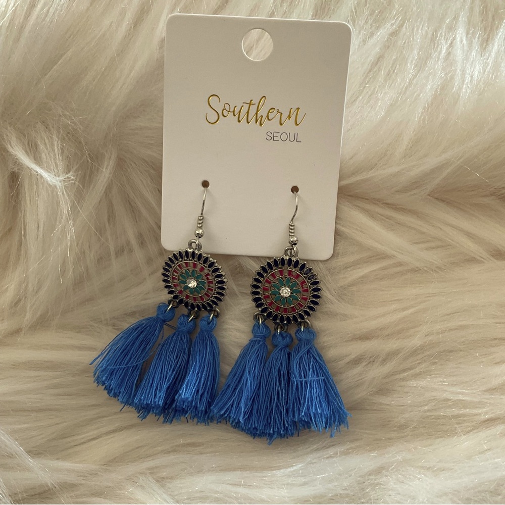 NWT Southern Seoul Pierced Earrings